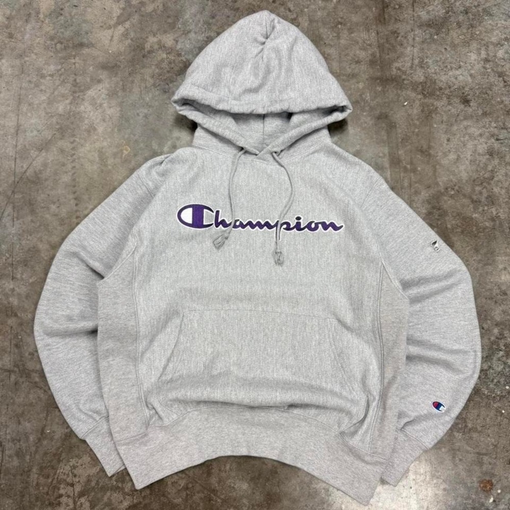 Y2K Champion Reverse Weave Purple Embroidered Hoodie Size M